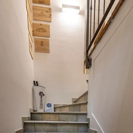 Apartment Vicolo 15 *