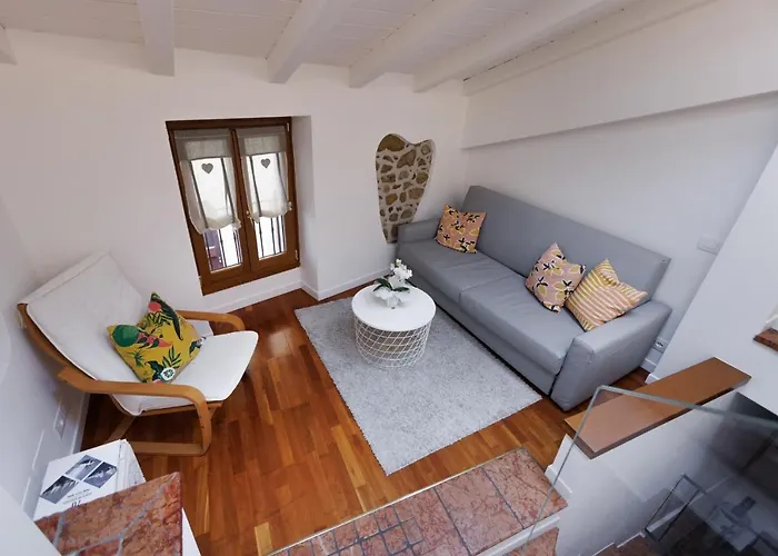 Vicolo 15 Apartamento *